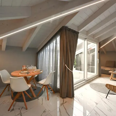 בית הארחה Amely